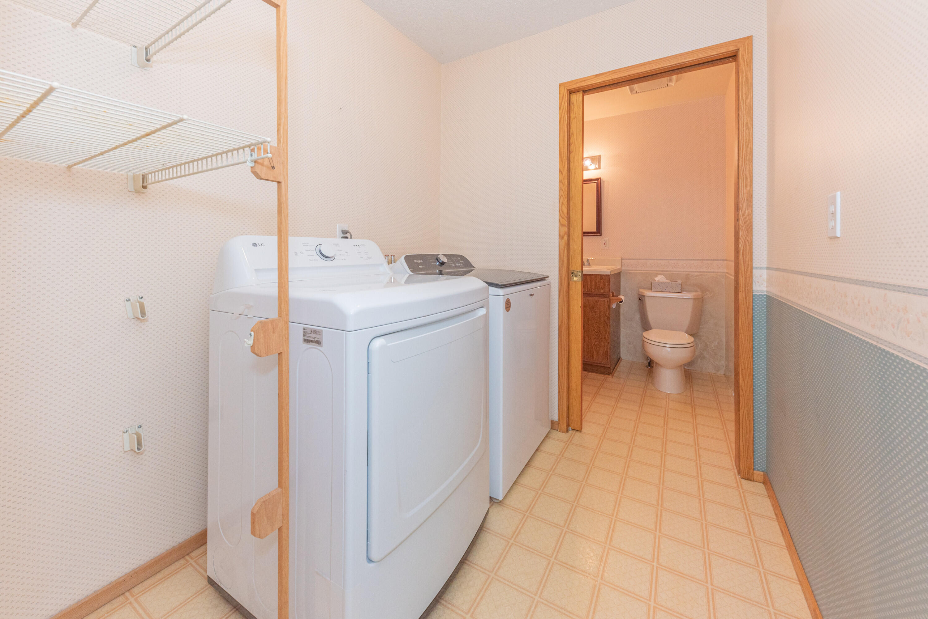 9138 Warner Road Saline, MI 48176 - Photo 36 of 56 36 Laundry