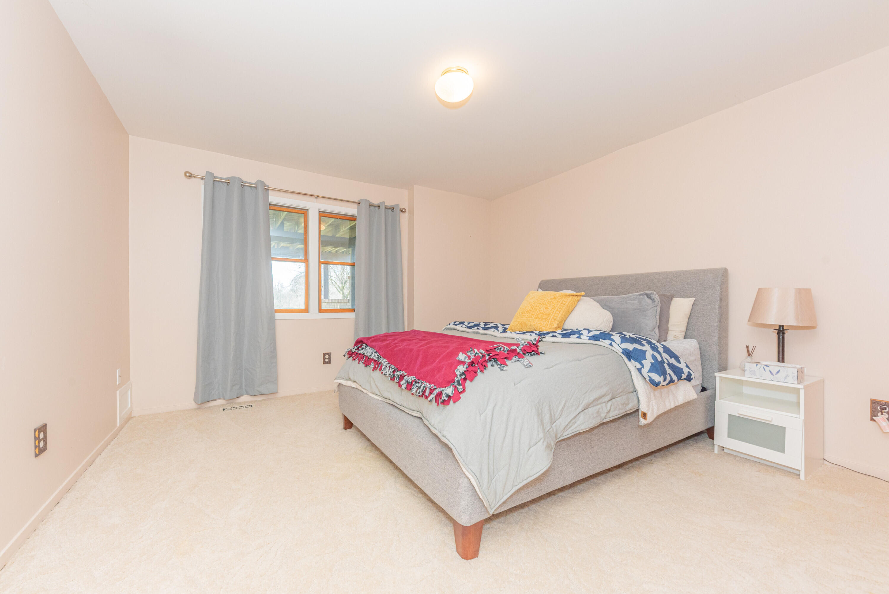 9138 Warner Road Saline, MI 48176 - Photo 47 of 56 47 Basement bedroom 1