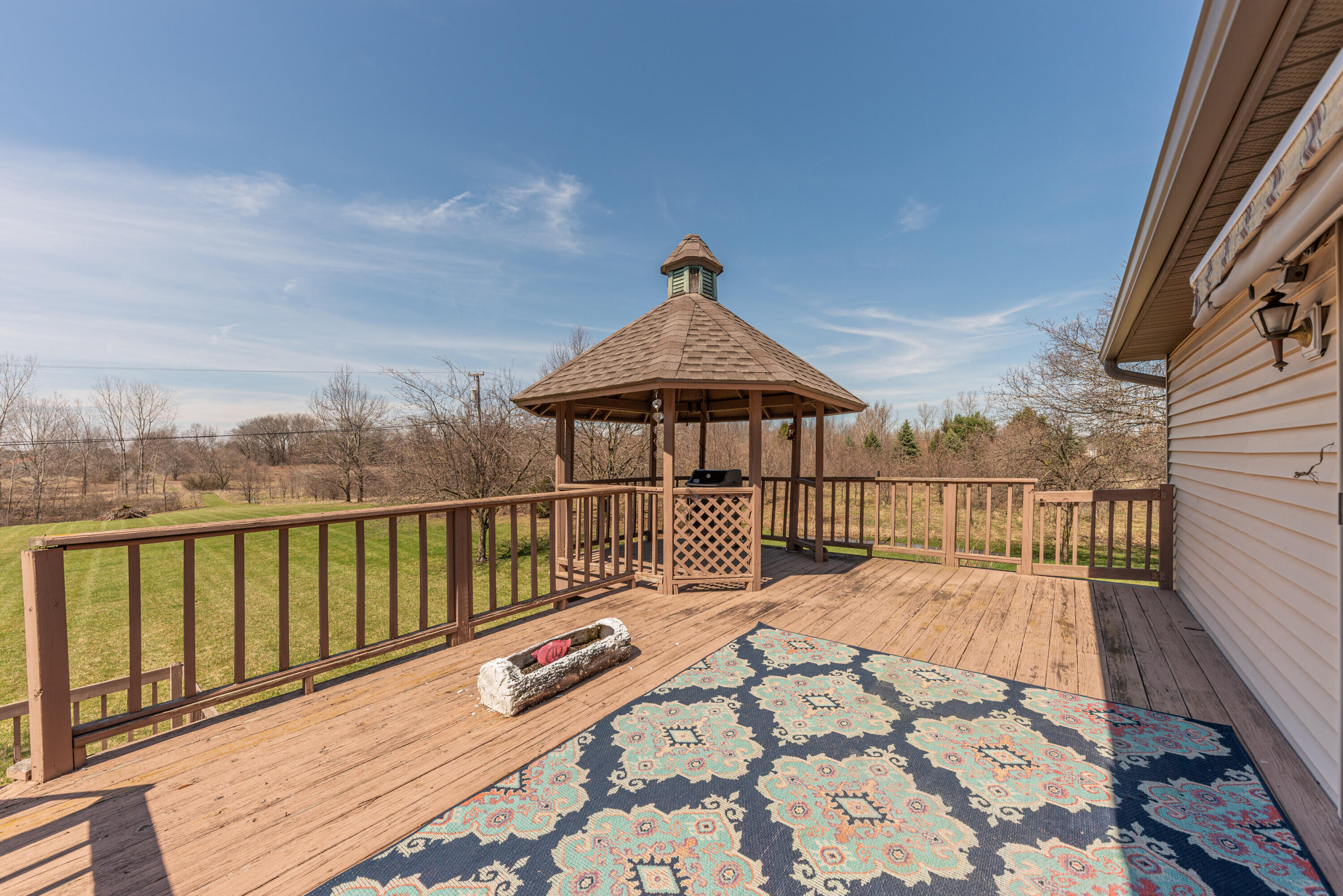 9138 Warner Road Saline, MI 48176 - Photo 54 of 56 Deck corner