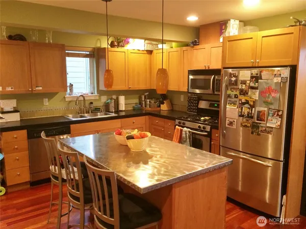 $3,795 | 2639 Northwest 58th Street, Unit B, Seattle, WA 98107