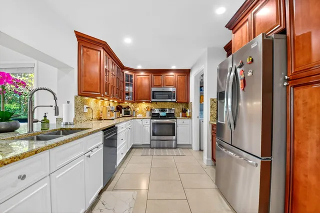 $3,400 | 435 Pine Villa Drive, Atlantis, FL 33462