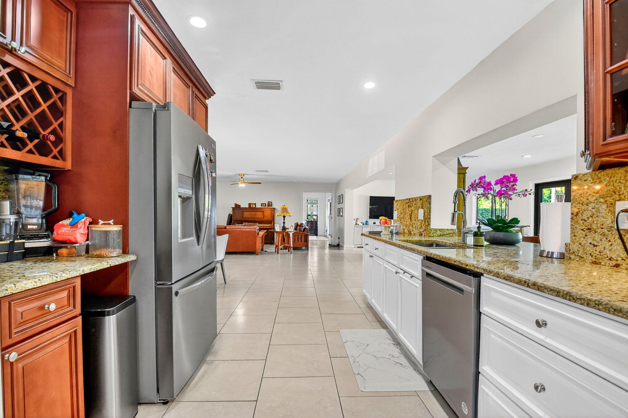 435 Pine Villa Drive Atlantis, FL 33462 - Photo 15 of 50 14-web-or-mls-DSC_6453