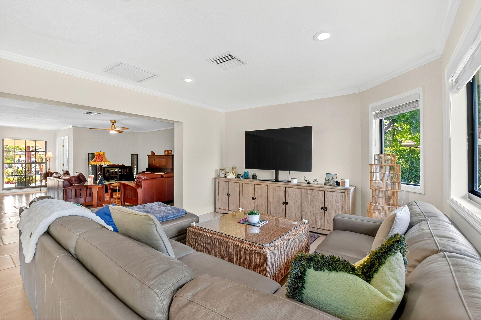 435 Pine Villa Drive Atlantis, FL 33462 - Photo 19 of 50 18-web-or-mls-DSC_6478