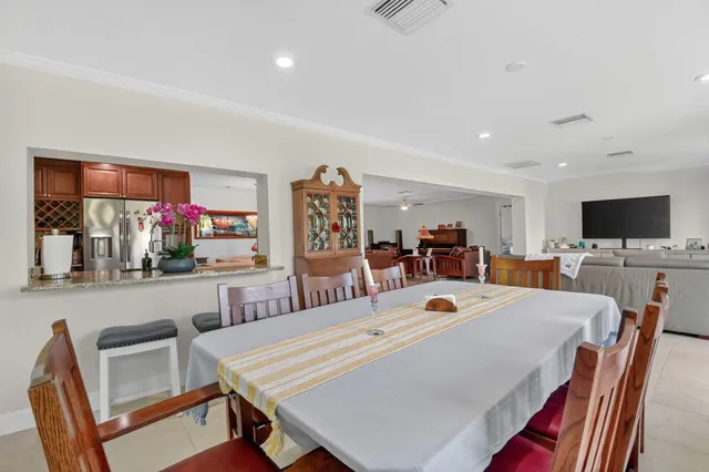 $3,400 | 435 Pine Villa Drive, Atlantis, FL 33462