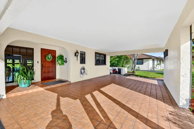 $3,400 | 435 Pine Villa Drive, Atlantis, FL 33462