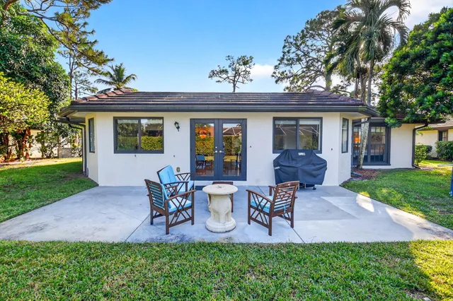 $3,400 | 435 Pine Villa Drive, Atlantis, FL 33462