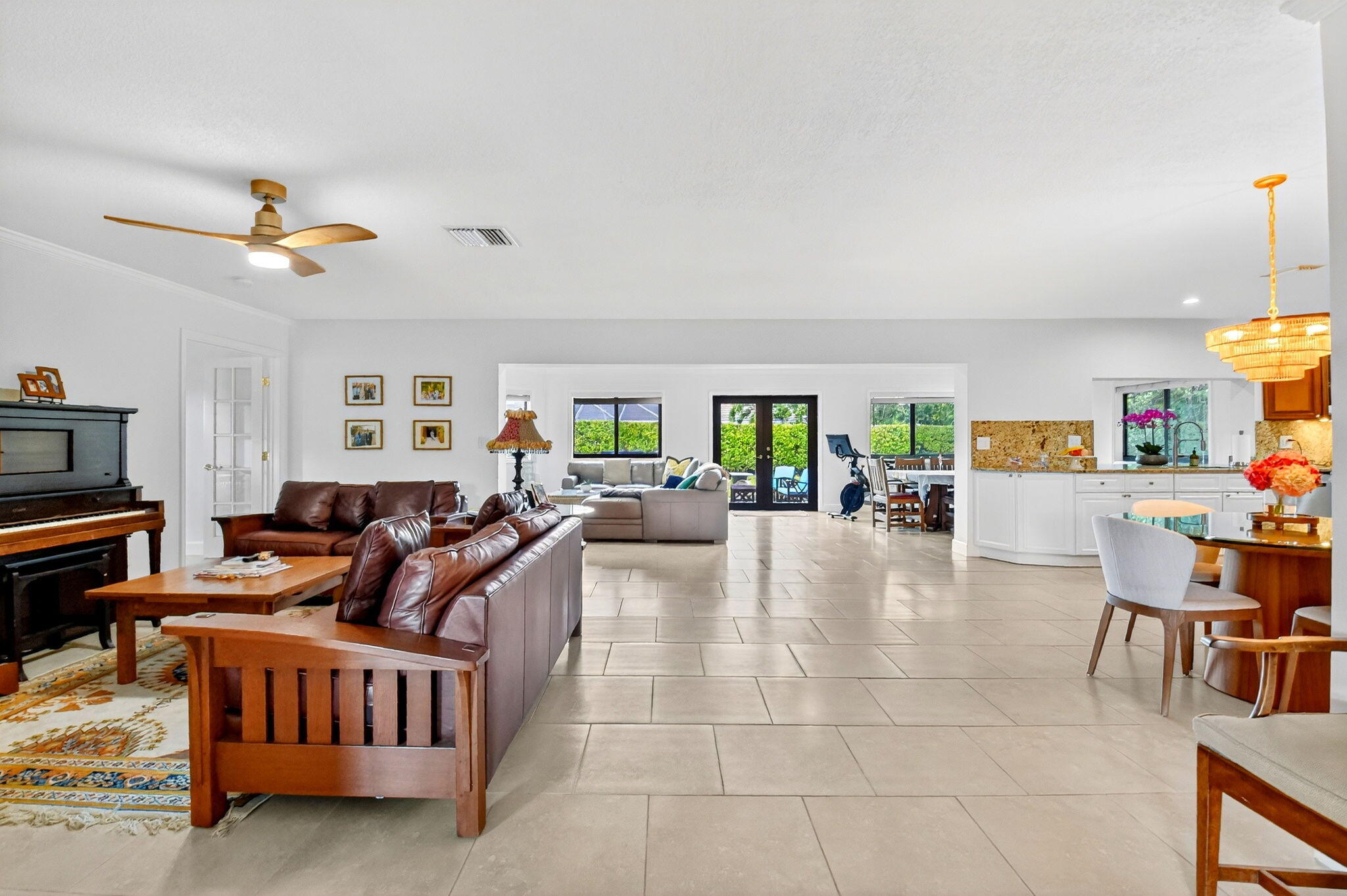 435 Pine Villa Drive Atlantis, FL 33462 - Photo 7 of 50 7-web-or-mls-DSC_6406