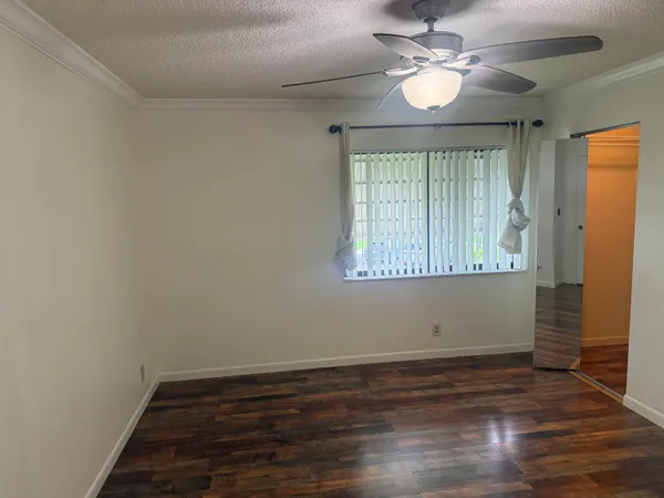 $2,000 | 211 Pine High Occupancy Vehicle Circle, Unit D2, Greenacres, FL 33463