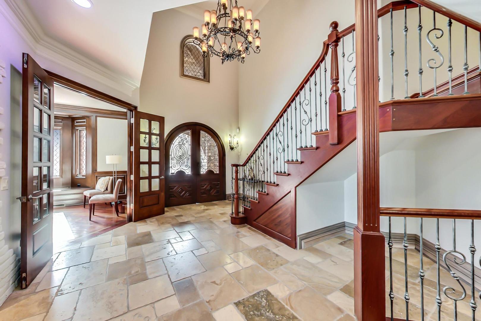 720 Willow Road Naperville, IL 60540 - Photo 5 of 48