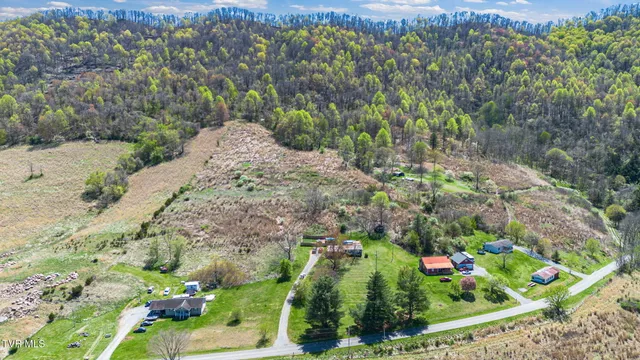 $210,000 | 10955 Middle Wallens Creek Road, Jonesville, VA 24263