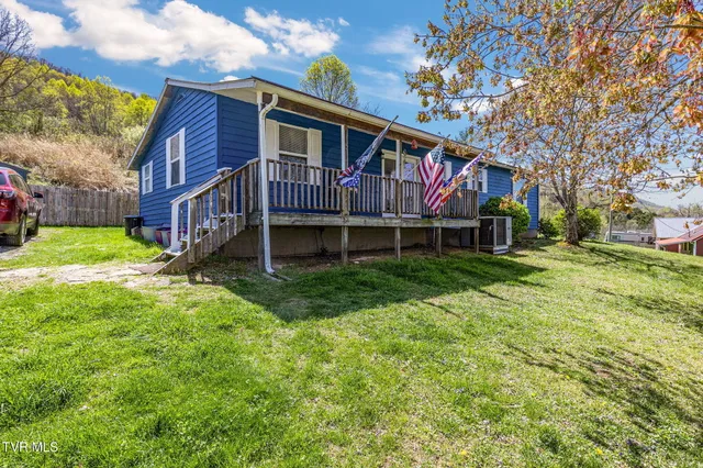 $210,000 | 10955 Middle Wallens Creek Road, Jonesville, VA 24263