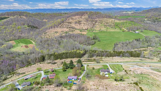 $210,000 | 10955 Middle Wallens Creek Road, Jonesville, VA 24263