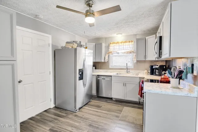 $210,000 | 10955 Middle Wallens Creek Road, Jonesville, VA 24263