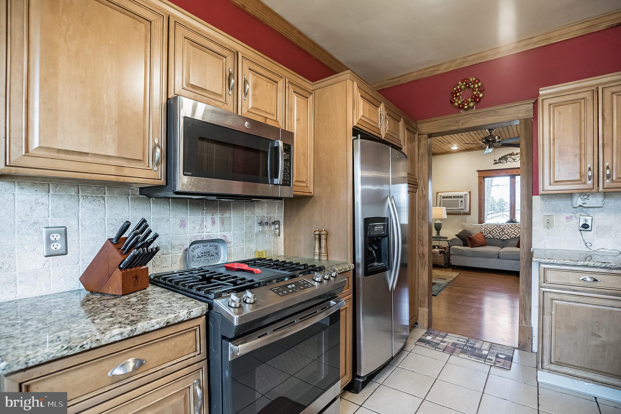 800 Crestview Road Philadelphia, PA 19128 - Photo 14 of 37