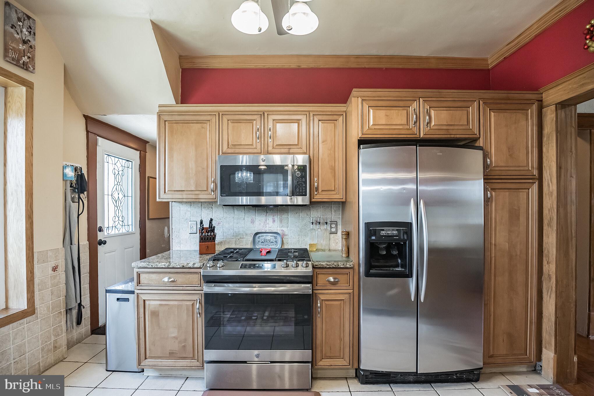 800 Crestview Road Philadelphia, PA 19128 - Photo 17 of 37