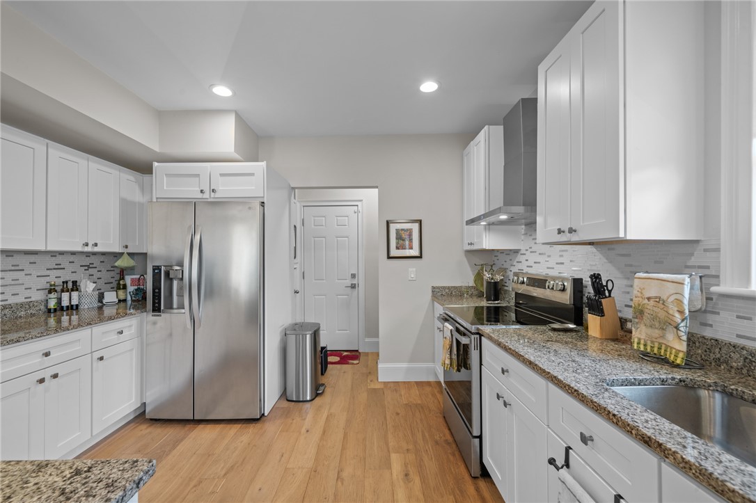 12 University Avenue Providence, RI 02906 - Photo 21 of 44