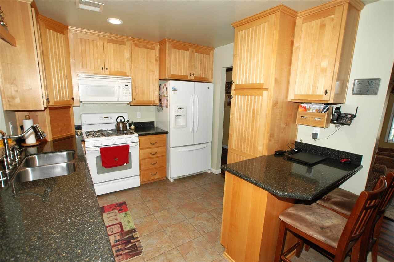 10219 Rio Camino Lakeside, CA 92040 - Photo 8 of 24 Gallery Image 8