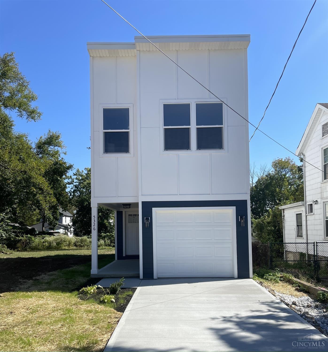 5326 Lester Road Cincinnati, OH 45213 - Photo 2 of 23
