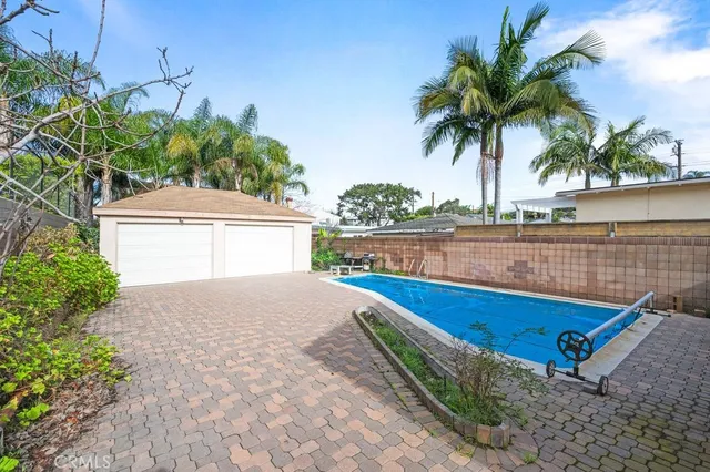 $2,150,000 | 1769 Gates Avenue, Manhattan Beach, CA 90266