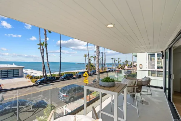 $2,995,000 | 212 South Pacific Street, Oceanside, CA 92054
