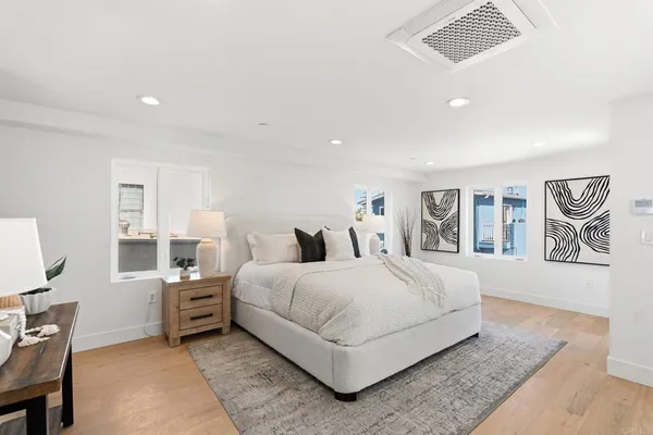 $2,995,000 | 212 South Pacific Street, Oceanside, CA 92054