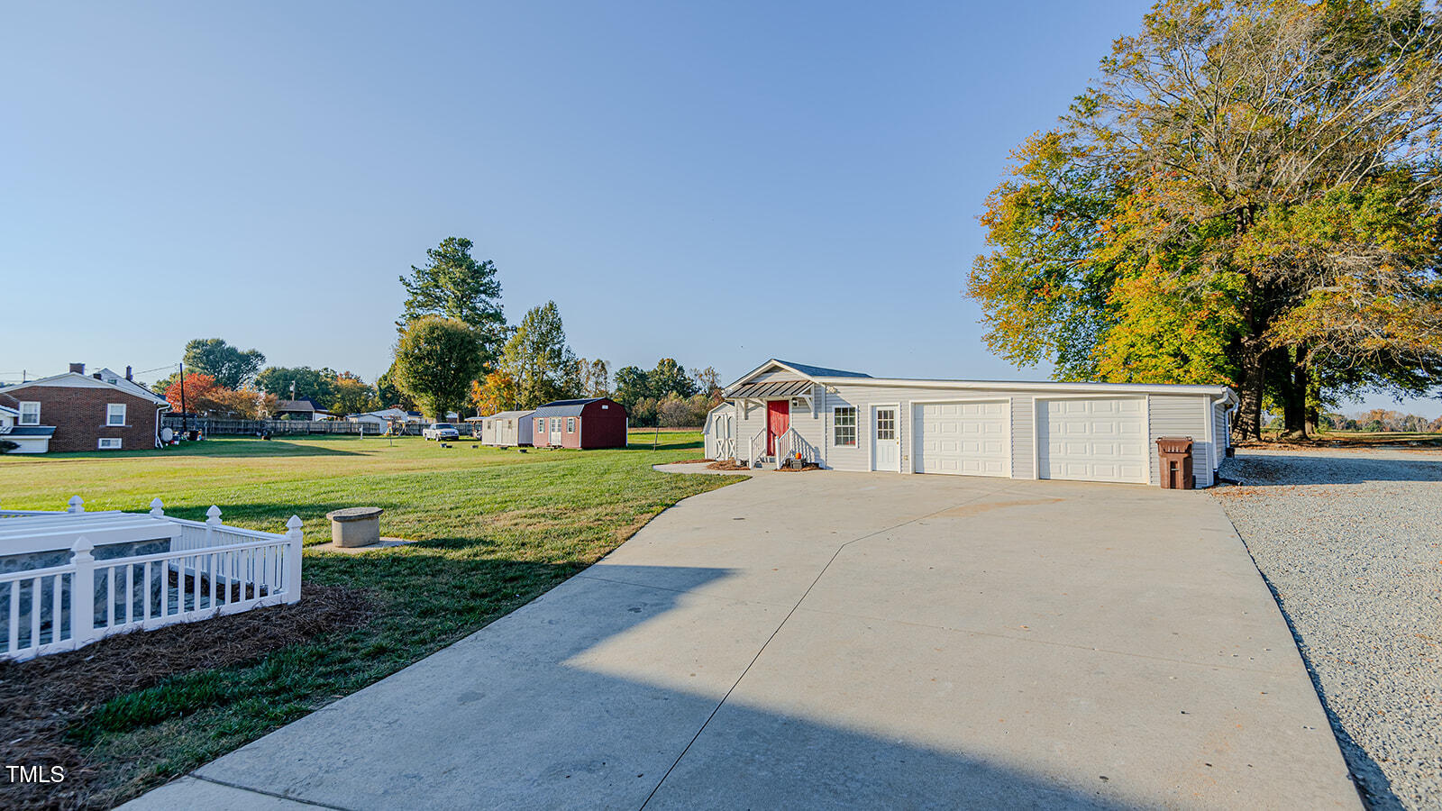 127 Boone Road Burlington, NC 27217 - Photo 5 of 42 9997817602.jpg_exif1