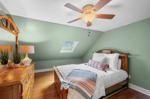 $649,000 | 1 Maverick Street, Unit 2, Marblehead, MA 01945