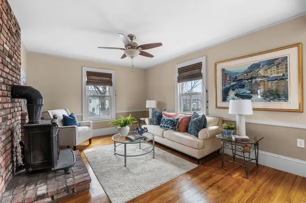 $649,000 | 1 Maverick Street, Unit 2, Marblehead, MA 01945