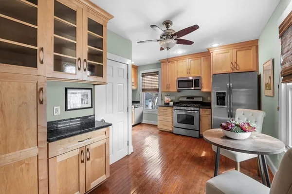 $649,000 | 1 Maverick Street, Unit 2, Marblehead, MA 01945