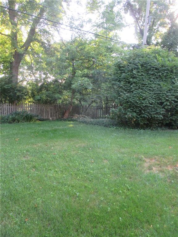 281 Old Farm Road Mt. Lebanon, PA 15228 - Photo 3 of 25 Gallery Image 3