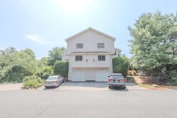 $3,250 | 445 Captain Eames Circle, Unit 445, Ashland, MA 01721