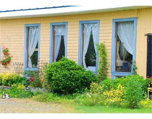 308 Washington Road Waldoboro, ME 04572 - Photo 17 of 19 Studio/Study/Office. Studio from...
