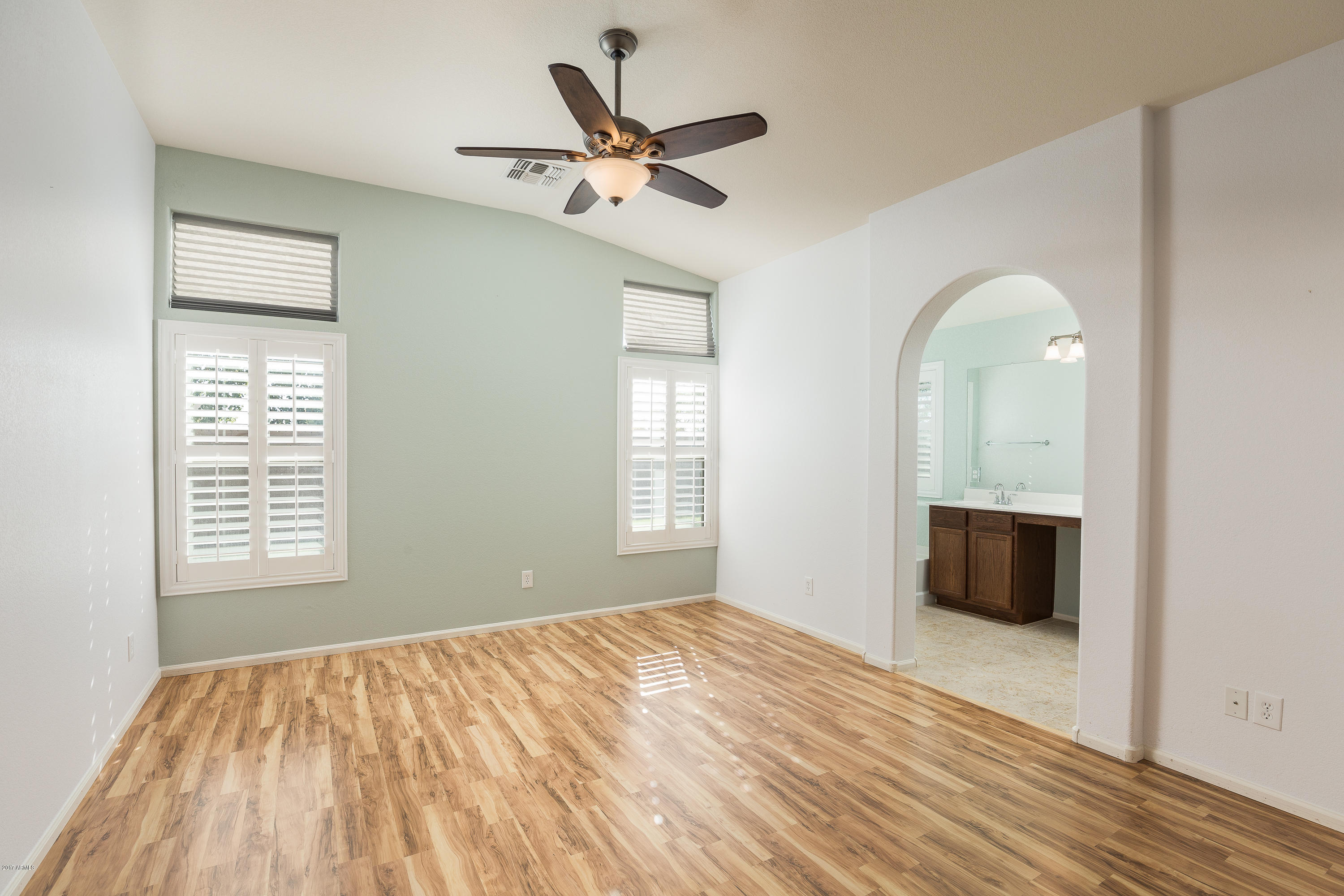 3491 South Rim Road Gilbert, AZ 85297 - Photo 9 of 16 Master Suite