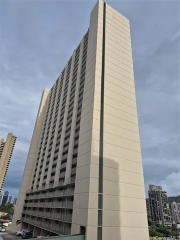 $1,950 | 2211 Ala Wai Boulevard, Unit 2905, Honolulu, HI 96815
