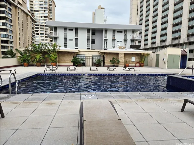 $1,950 | 2211 Ala Wai Boulevard, Unit 2905, Honolulu, HI 96815