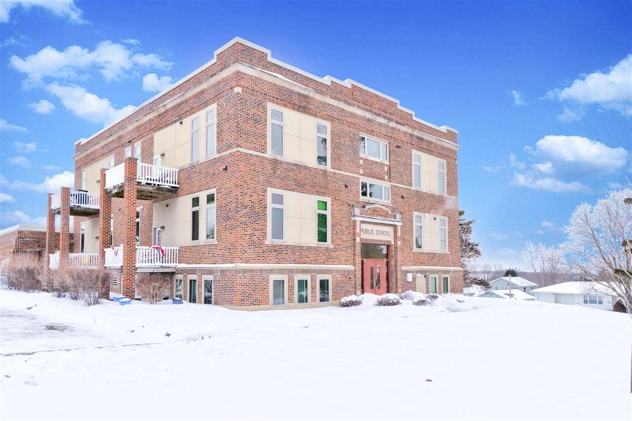 251 Vine Street, Unit 104 Riverside, IA 52327 - Photo 1 of 36 Gallery Image 1
