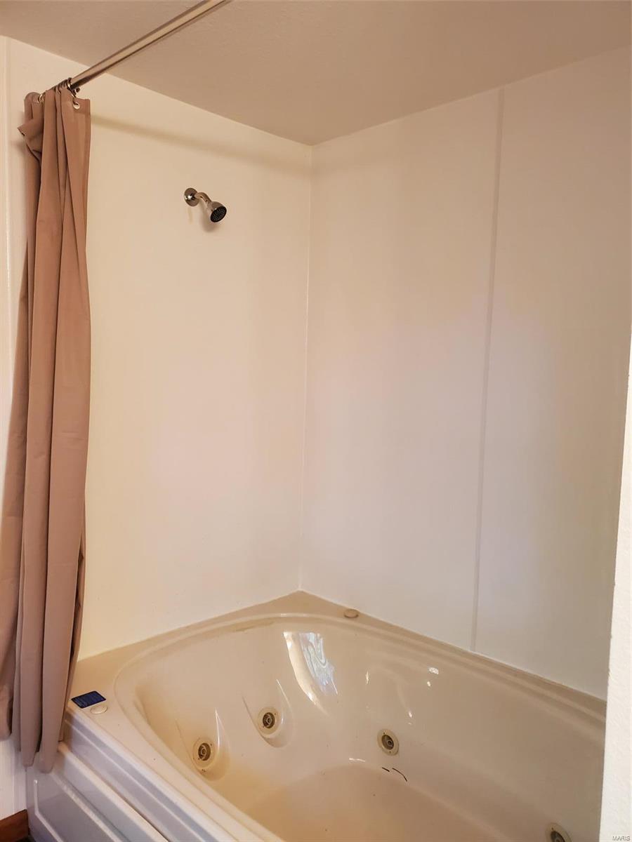 20504 Emerald Road Carlyle, IL 62231 - Photo 16 of 21