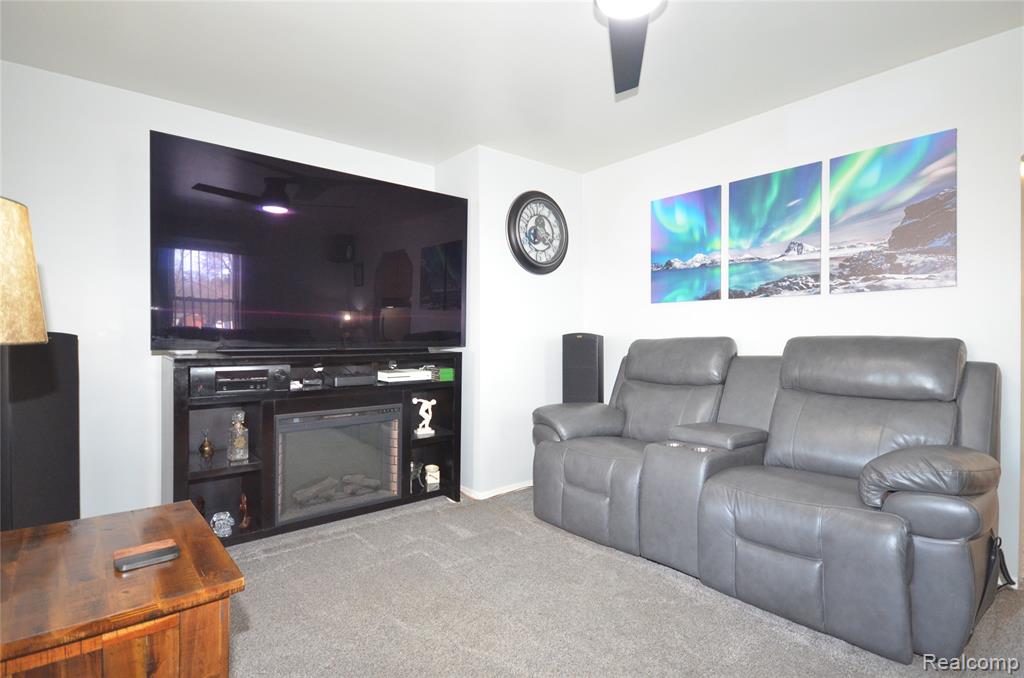 3310 Crooks Road Rochester, MI 48309 - Photo 18 of 35