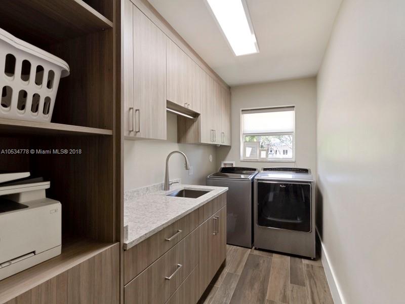 7900 Southwest 129th Terrace Pinecrest, FL 33156 - Photo 14 of 43