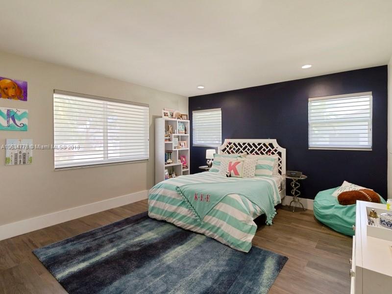 7900 Southwest 129th Terrace Pinecrest, FL 33156 - Photo 15 of 43