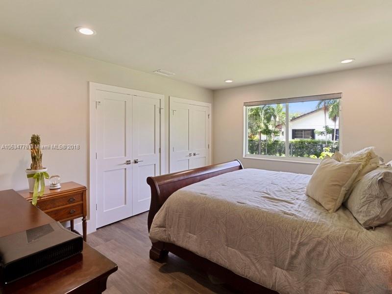 7900 Southwest 129th Terrace Pinecrest, FL 33156 - Photo 17 of 43