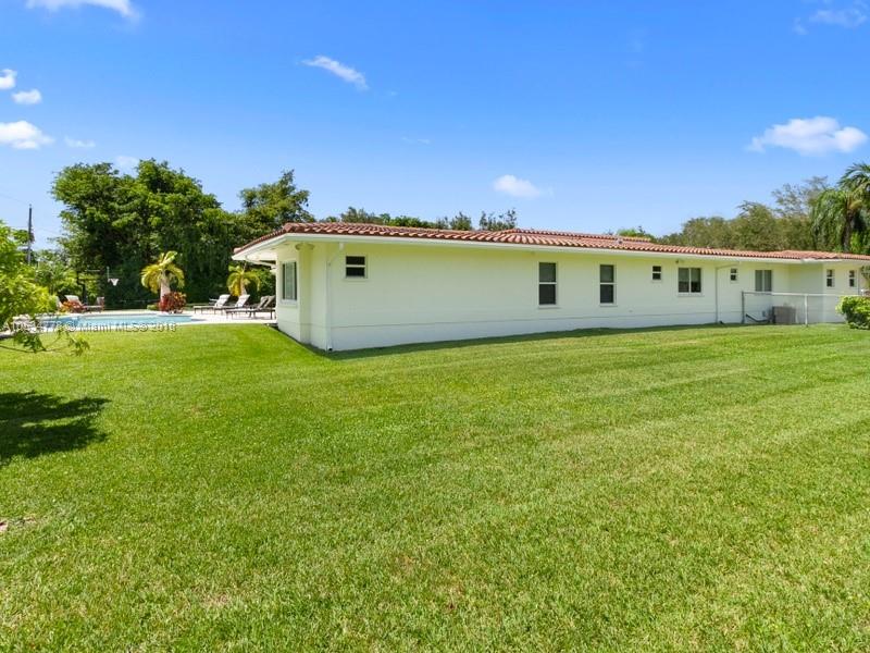 7900 Southwest 129th Terrace Pinecrest, FL 33156 - Photo 36 of 43