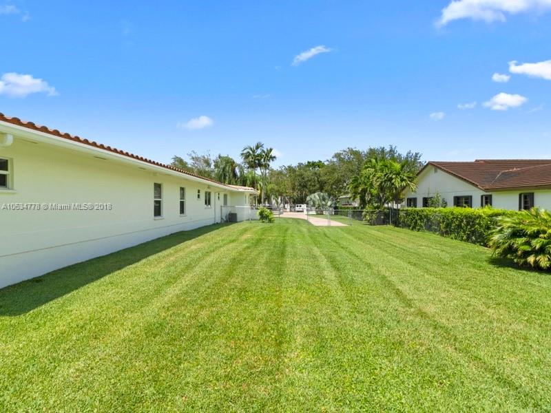 7900 Southwest 129th Terrace Pinecrest, FL 33156 - Photo 37 of 43