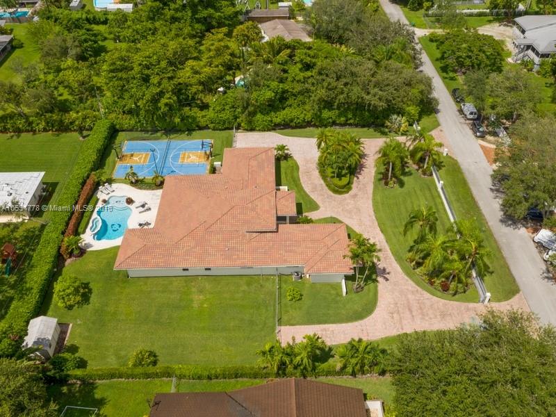 7900 Southwest 129th Terrace Pinecrest, FL 33156 - Photo 42 of 43