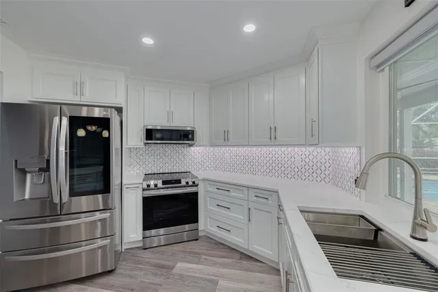 $699,900 | 3088 Enisglen Drive, Palm Harbor, FL 34683