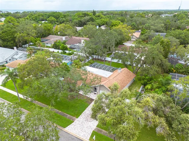 $699,900 | 3088 Enisglen Drive, Palm Harbor, FL 34683