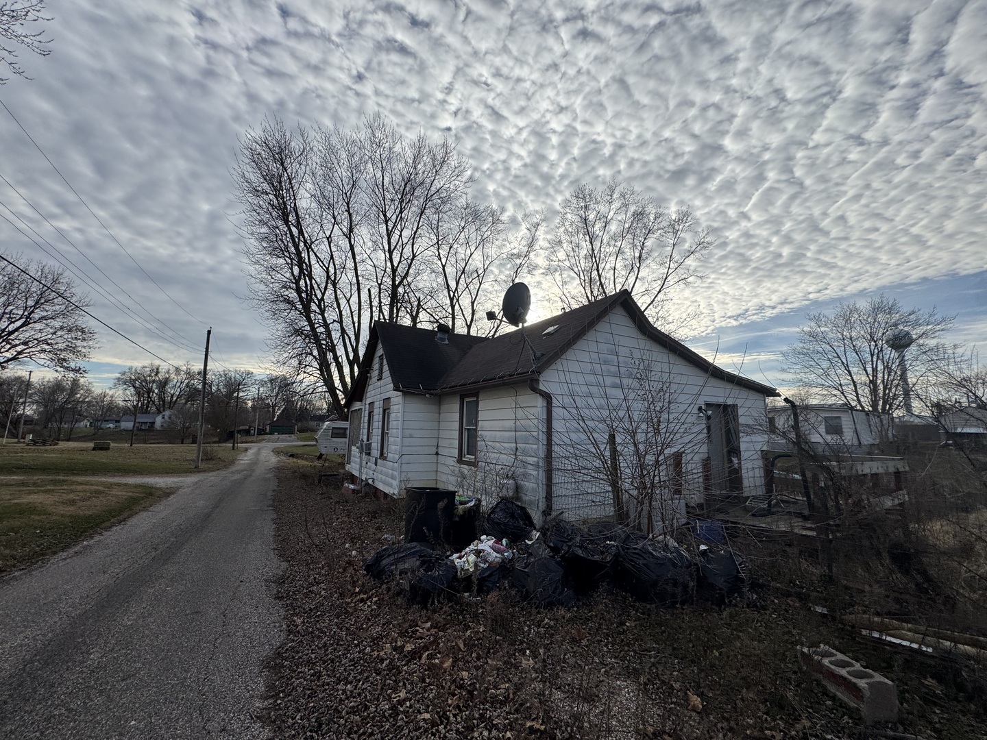 105 Howarth Street Bryant, IL 61519 - Photo 2 of 9 Gallery Image 2