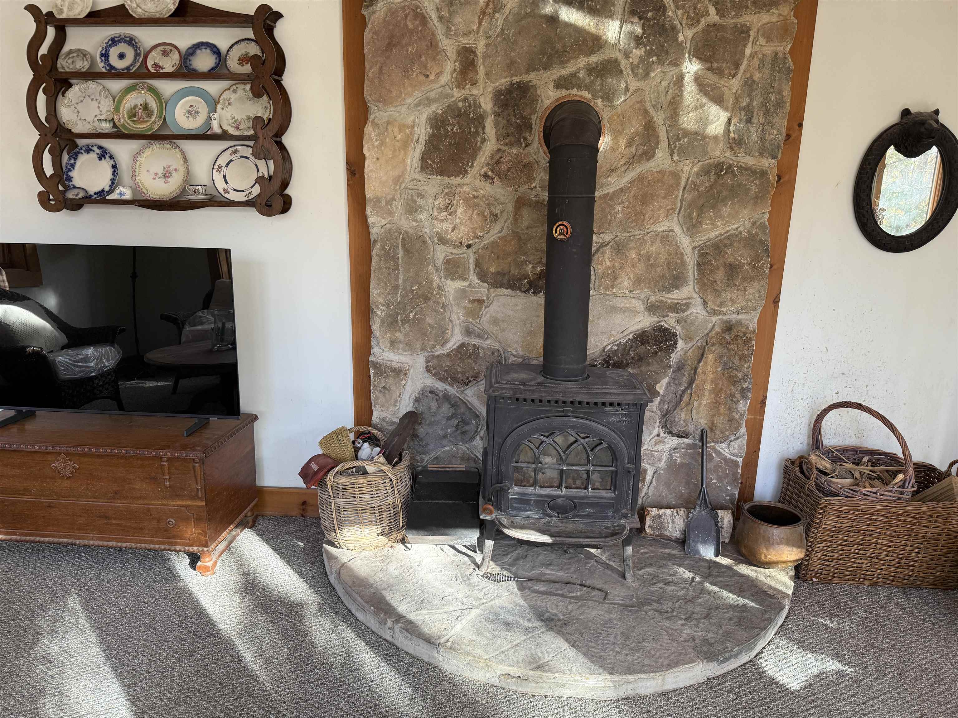 529 Finkel Road Wardsboro, VT 05355 - Photo 15 of 46