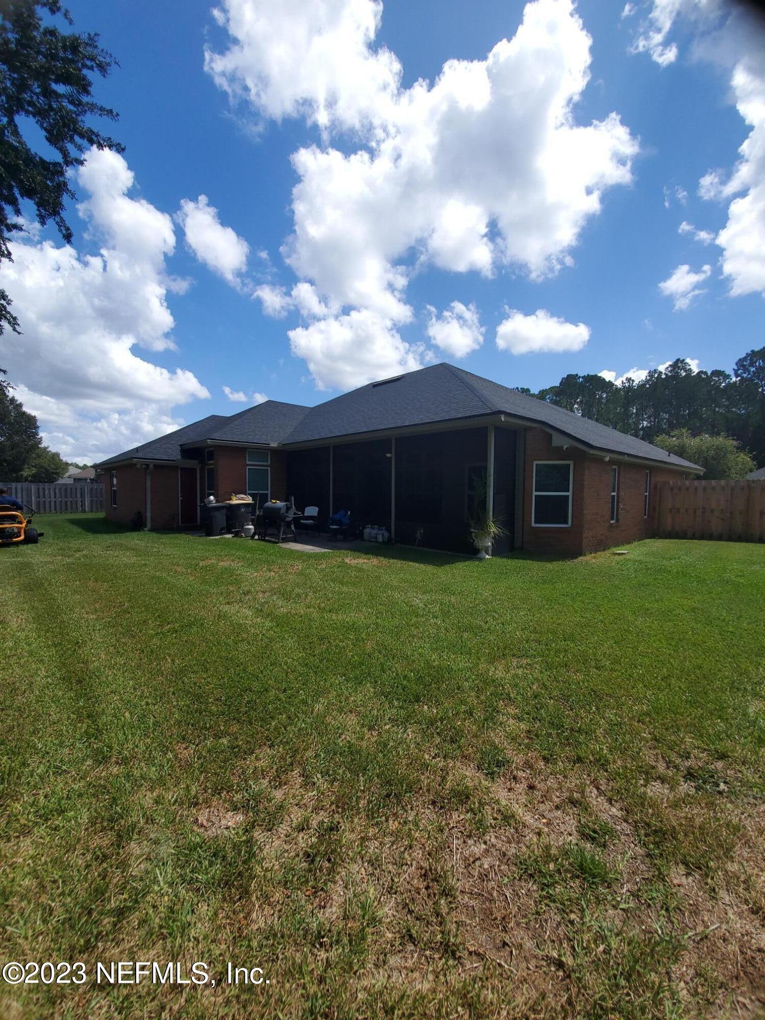 10953 Crichton Road Jacksonville, FL 32221 - Photo 4 of 35 20230903_140021