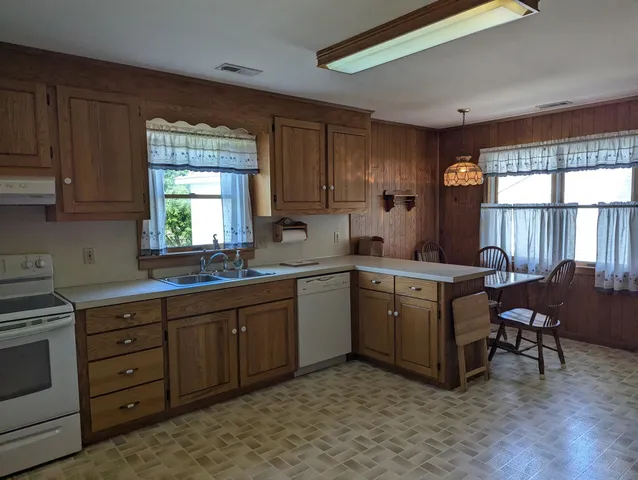 $625,000 | 369 Lighthouse Road, Unit 2, Ocracoke, NC 27960